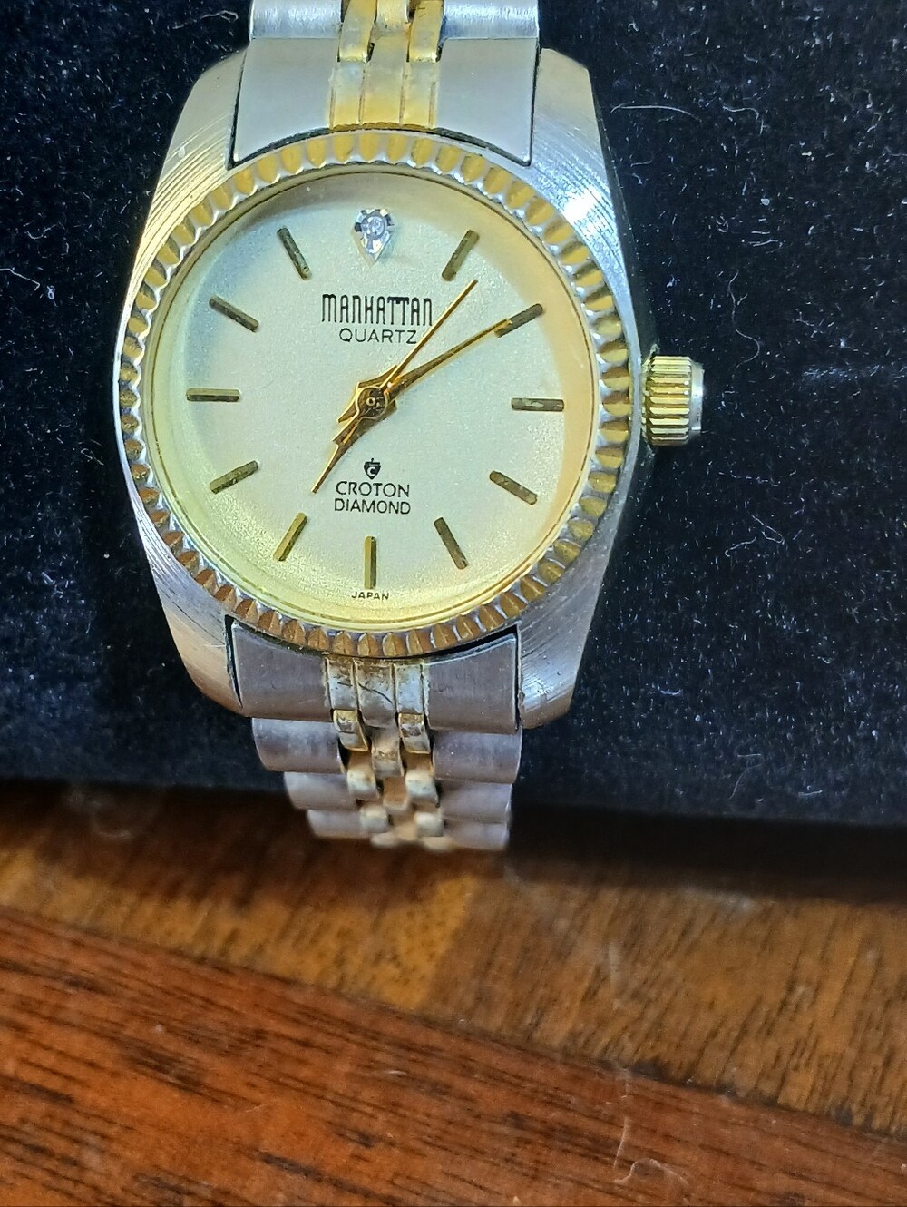 Vintage Manhatten Quartz Women's Two-Tone Gold and Silver Watch